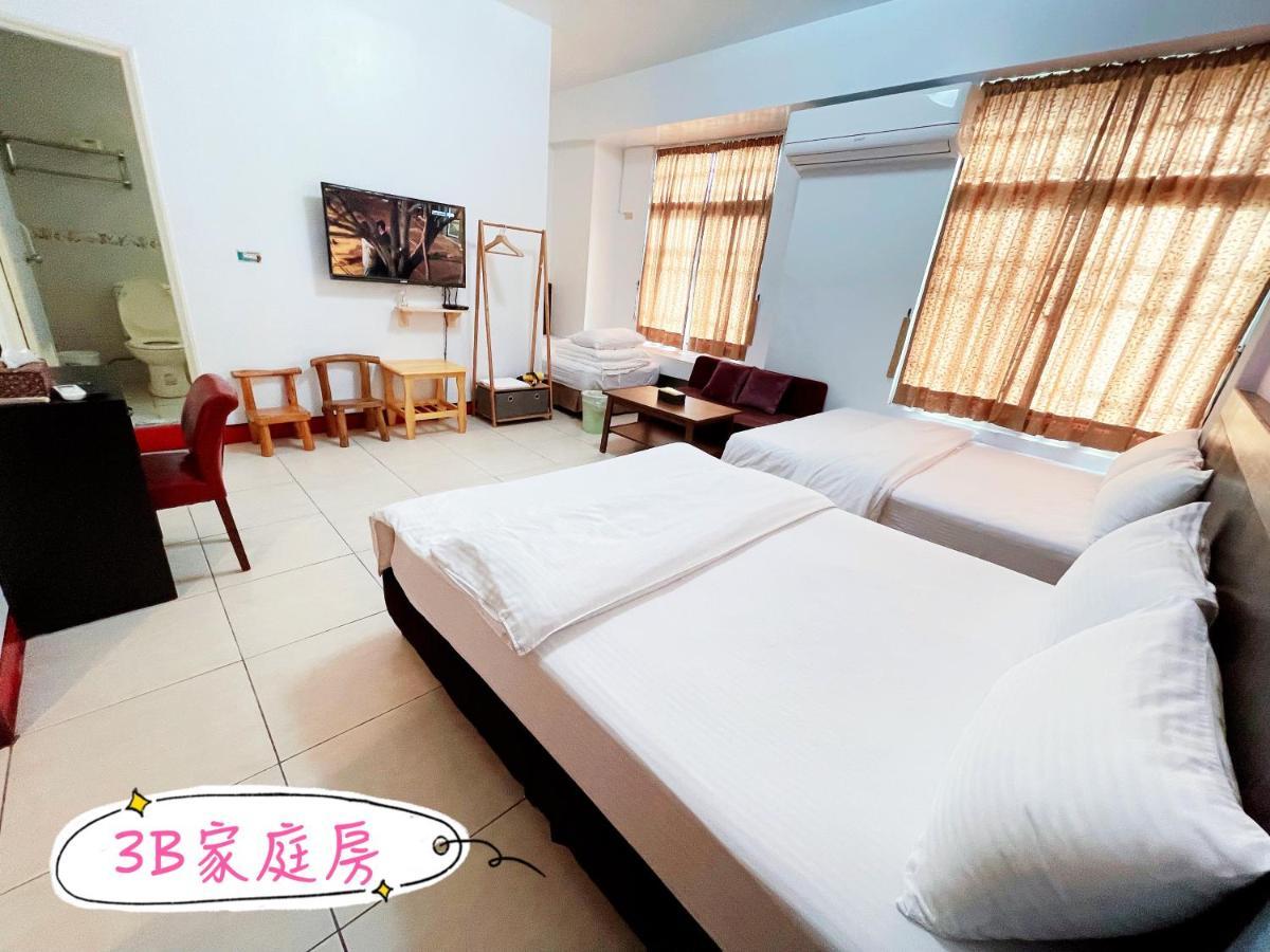 Ferienwohnung A Lot Of Music And Breakfast T'ai-tung Exterior foto