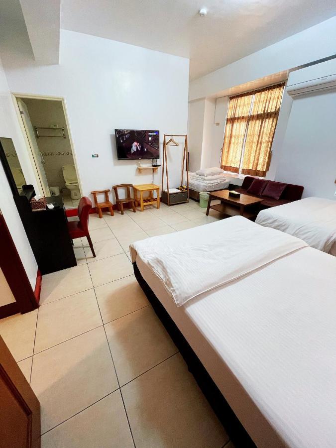 Ferienwohnung A Lot Of Music And Breakfast T'ai-tung Exterior foto