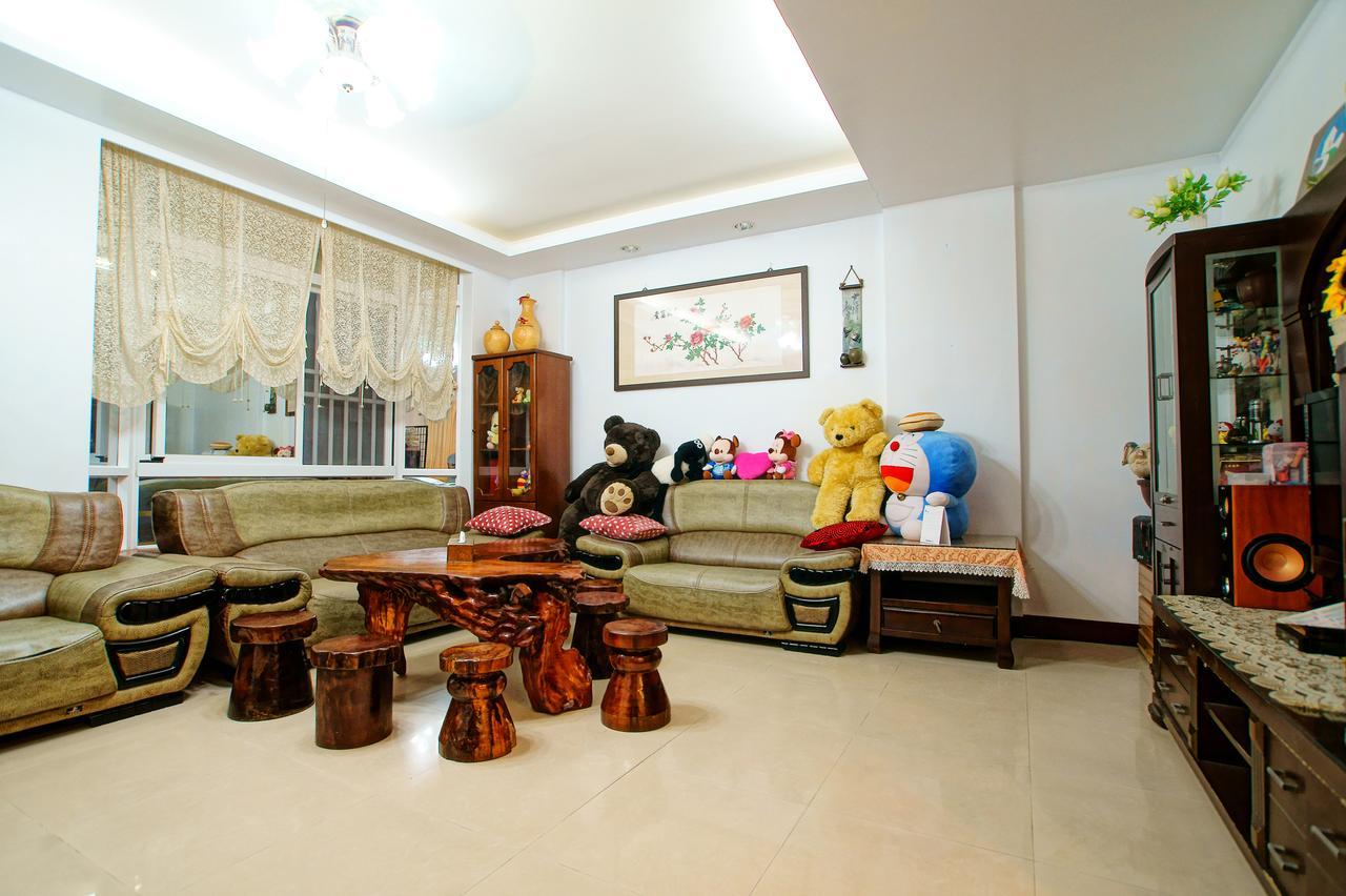 Ferienwohnung A Lot Of Music And Breakfast T'ai-tung Exterior foto
